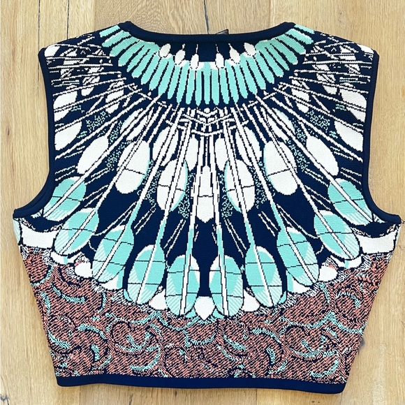 BCBGMaxazria Blue Mayim Batik Jacquard Knit Crop Top Size Small - Picture 2 of 4